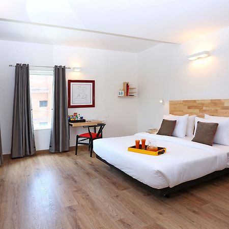 Oyo Townhouse 015 Lajpat Nagar Hotel New Delhi Eksteriør billede