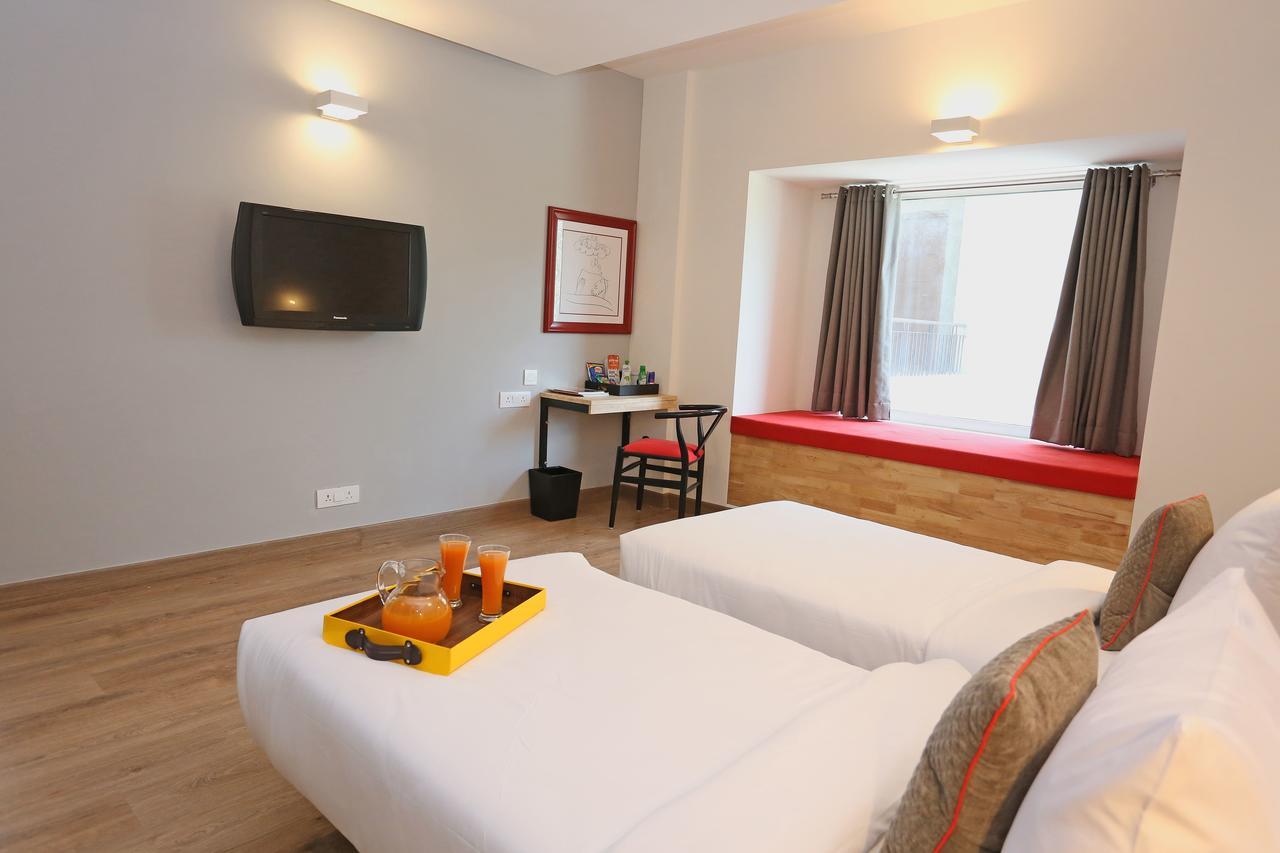 Oyo Townhouse 015 Lajpat Nagar Hotel New Delhi Eksteriør billede