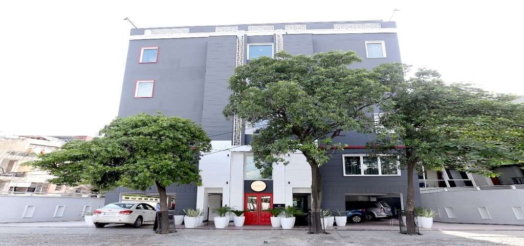 Oyo Townhouse 015 Lajpat Nagar Hotel New Delhi Eksteriør billede